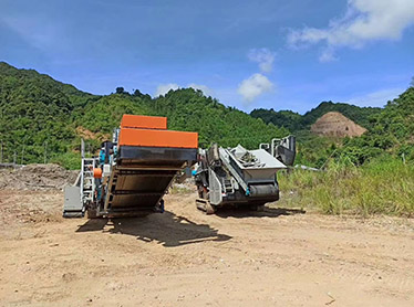 廣東清遠(yuǎn)時(shí)產(chǎn)180-220噸石灰石履帶式移動破碎生產(chǎn)線